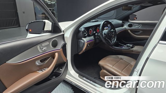 Mercedes-Benz E-Class E300 Avantgarde