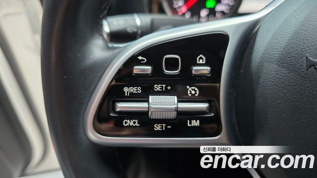 Mercedes-Benz E-Class E300 Avantgarde