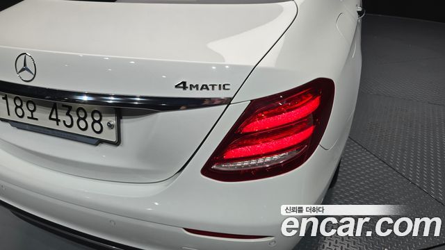 Mercedes-Benz E-Class E300 Avantgarde