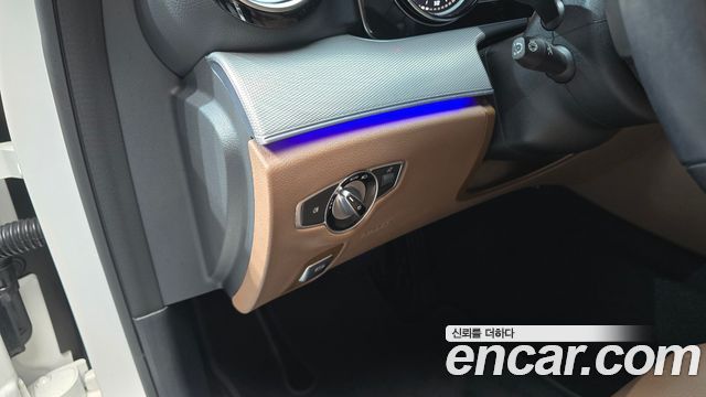 Mercedes-Benz E-Class E300 Avantgarde