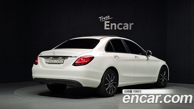 Mercedes-Benz C-Class C200