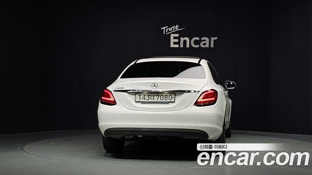 Mercedes-Benz C-Class C200