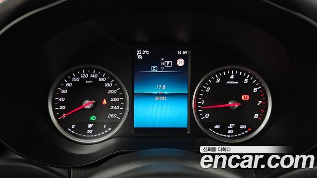 Mercedes-Benz C-Class C200