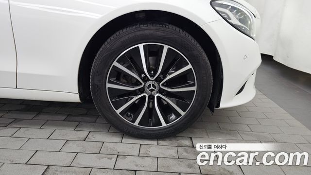 Mercedes-Benz C-Class C200