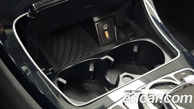 Mercedes-Benz C-Class C200