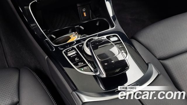 Mercedes-Benz C-Class C200