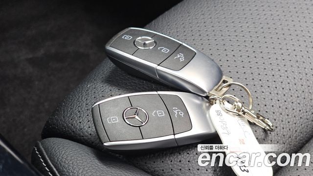 Mercedes-Benz C-Class C200