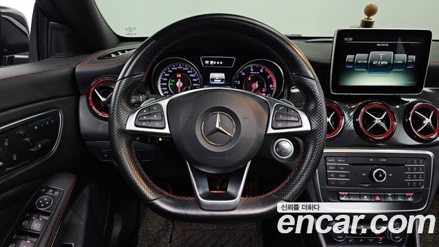 Mercedes-Benz CLA-Class CLA45 AMG 4MATIC