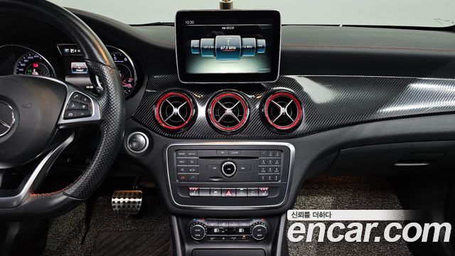 Mercedes-Benz CLA-Class CLA45 AMG 4MATIC