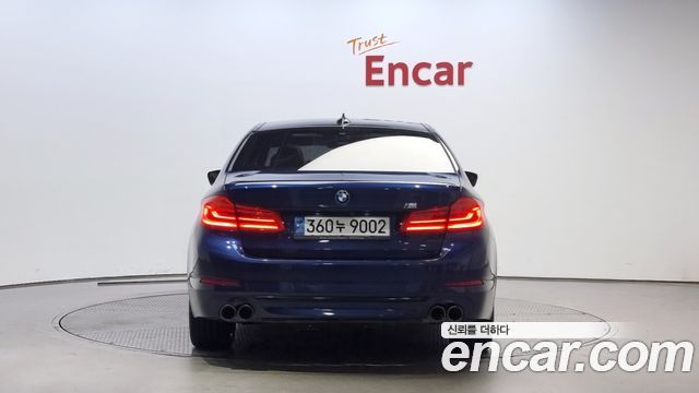 BMW 5-Series 520i Luxury