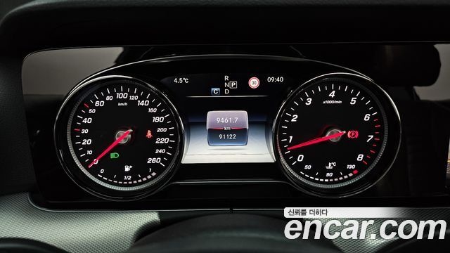 Mercedes-Benz E-Class E200 Avantgarde