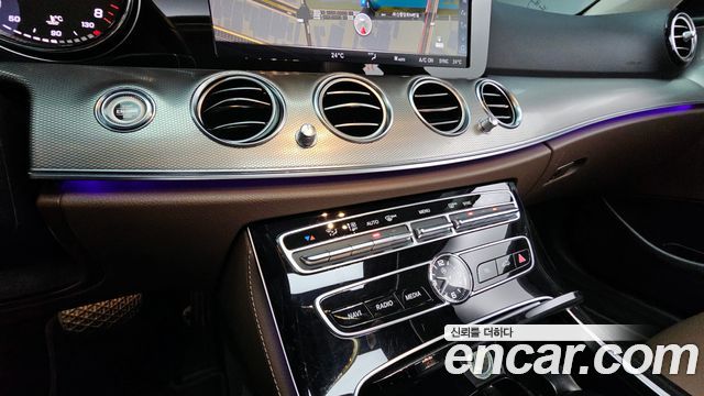 Mercedes-Benz E-Class E200 Avantgarde