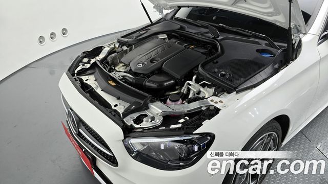 Mercedes-Benz E-Class E220d 4MATIC AMG Line