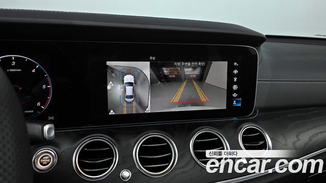 Mercedes-Benz E-Class E220d 4MATIC AMG Line