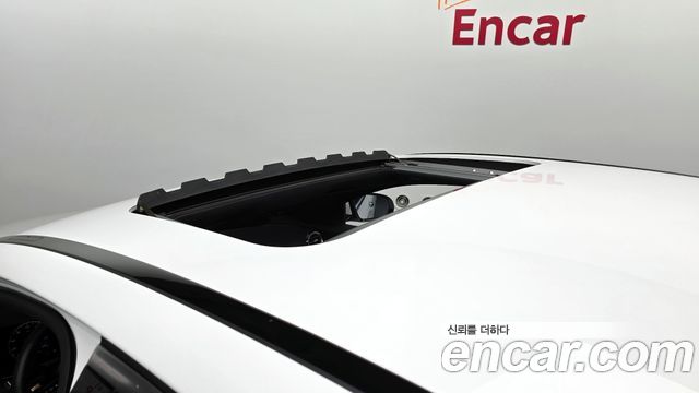 Mercedes-Benz E-Class E220d 4MATIC AMG Line