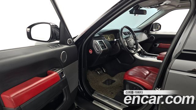 Land Rover Range Rover Sport 4.4 SDV8 HSE Dynamic