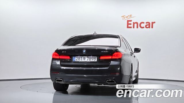 BMW 5-Series 530i xDrive M Sport Package