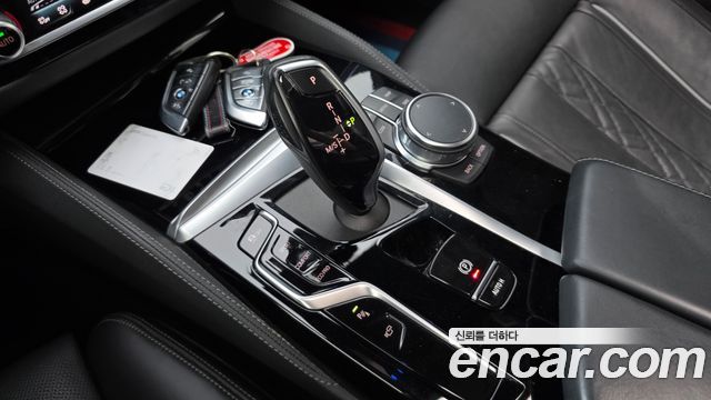 BMW 5-Series 530i xDrive M Sport Package
