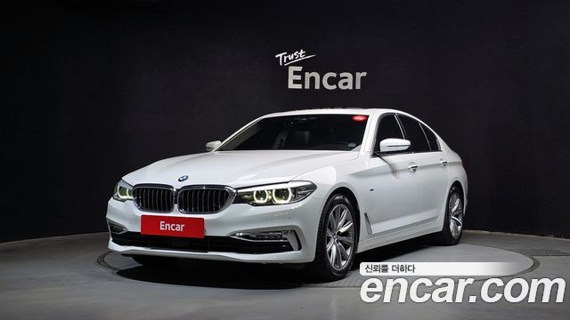 BMW 5-Series 520i Luxury