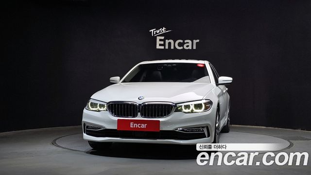 BMW 5-Series 520i Luxury