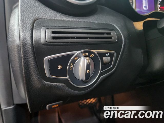 Mercedes-Benz C-Class C200