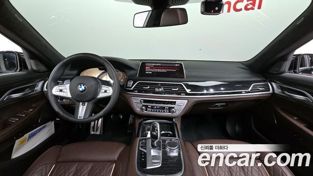BMW 7-Series 740Li xDrive M Sport Package