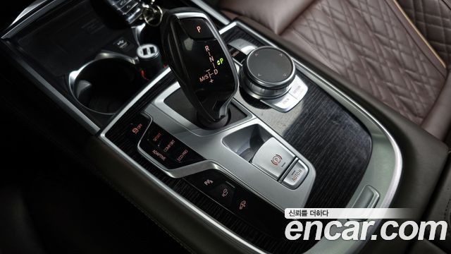 BMW 7-Series 740Li xDrive M Sport Package