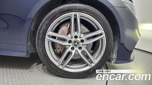 Mercedes-Benz E-Class E220d Coupe