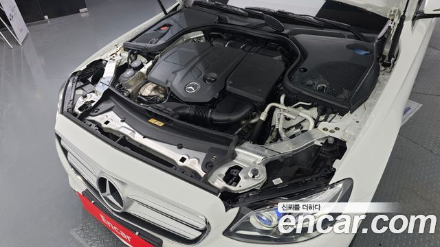 Mercedes-Benz E-Class E220d Avantgarde