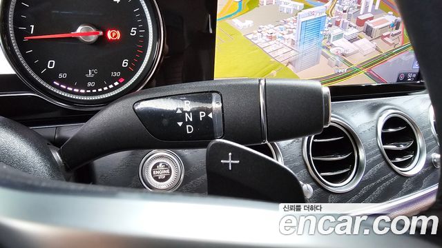 Mercedes-Benz E-Class E220d Avantgarde