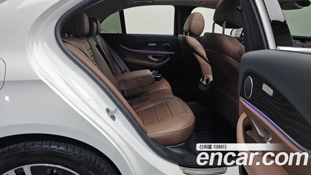 Mercedes-Benz E-Class E220d Avantgarde