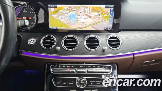 Mercedes-Benz E-Class E220d Avantgarde