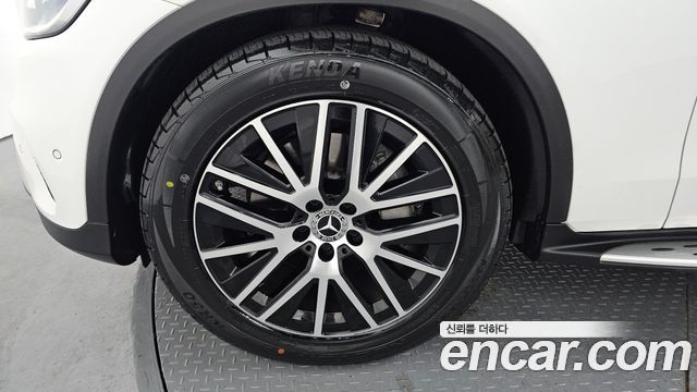 Mercedes-Benz GLC-Class GLC300 4MATIC