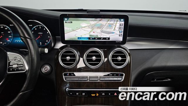 Mercedes-Benz GLC-Class GLC300 4MATIC