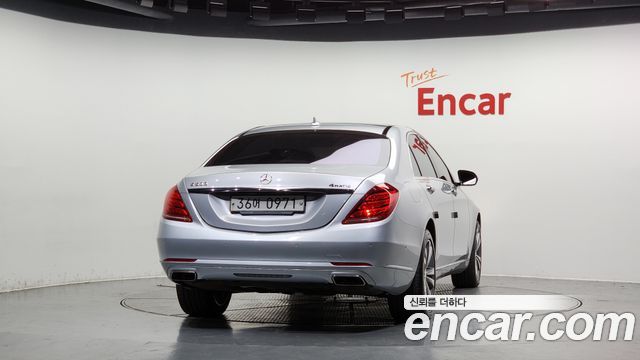 Mercedes-Benz S-Class S500L 4MATIC