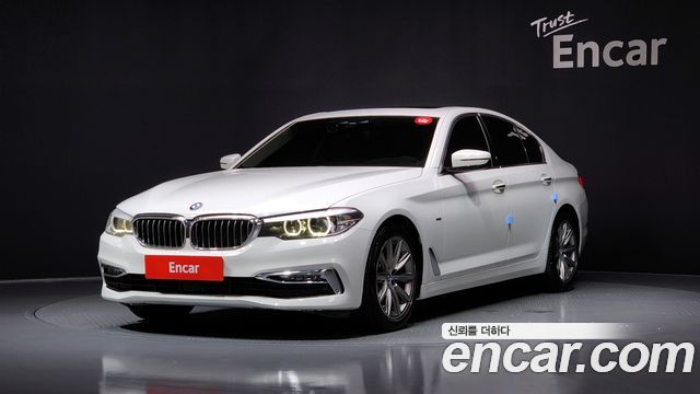 BMW 5-Series 520i Luxury