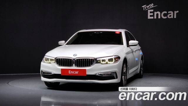 BMW 5-Series 520i Luxury
