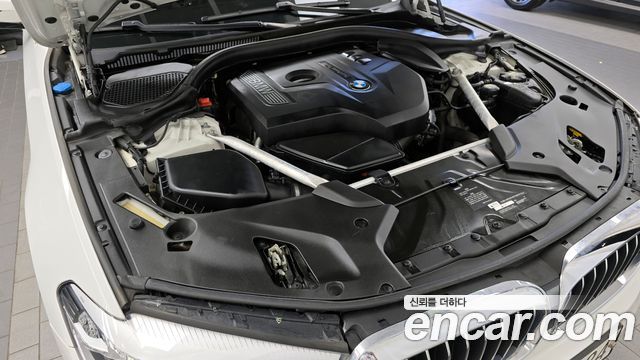 BMW 5-Series 520i Luxury