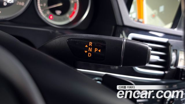 Mercedes-Benz E-Class E300 4MATIC Avantgarde