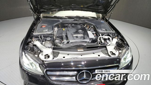 Mercedes-Benz E-Class E250 Avantgarde