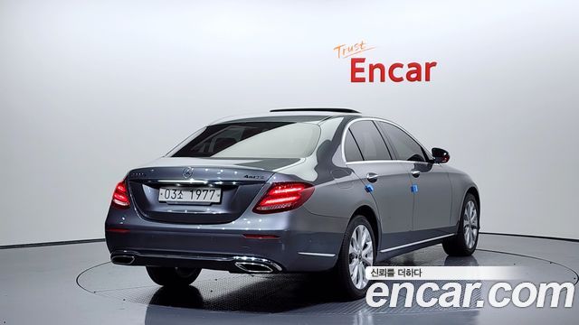 Mercedes-Benz E-Class E220d 4MATIC Exclusive