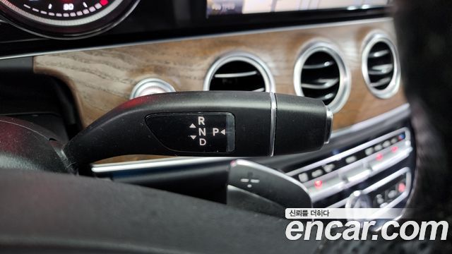 Mercedes-Benz E-Class E220d 4MATIC Exclusive