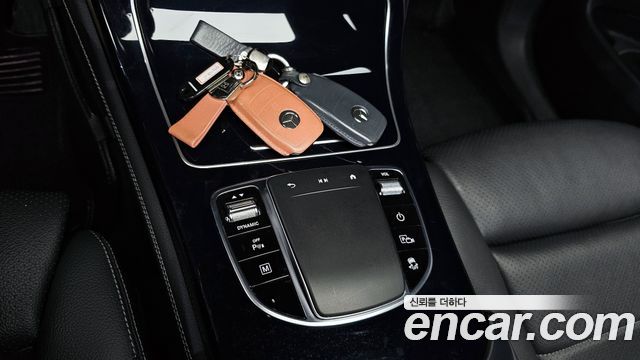 Mercedes-Benz GLC-Class GLC300e 4MATIC