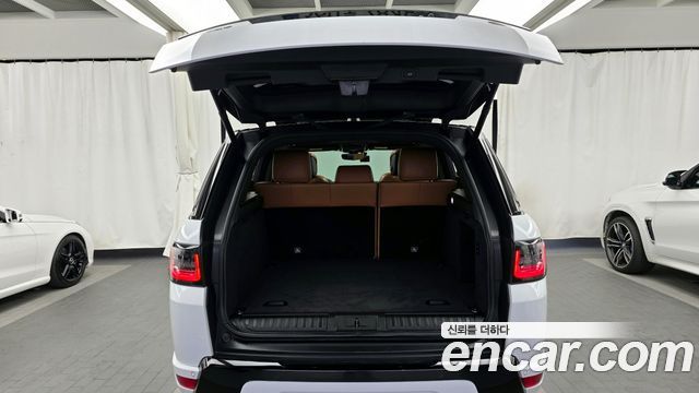 Land Rover Range Rover Sport 3.0 SDV6 HSE Dynamic