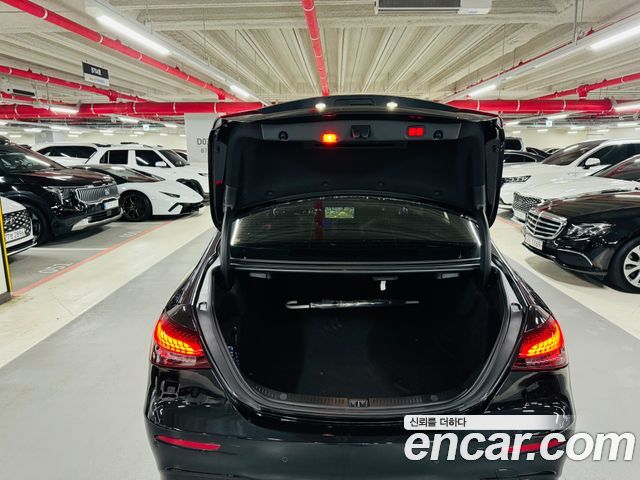 Mercedes-Benz E-Class E300 Avantgarde