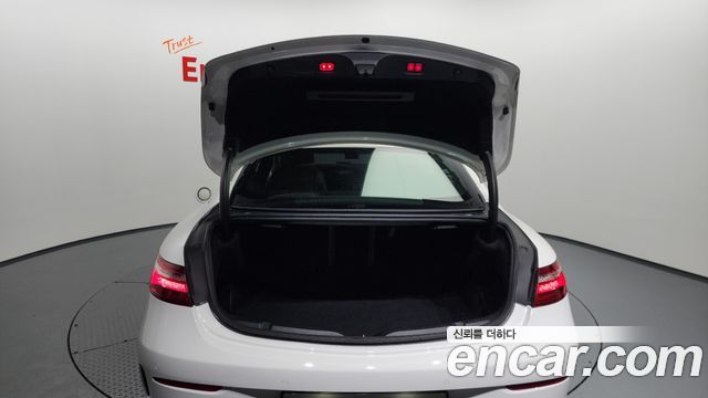 Mercedes-Benz E-Class E450 4MATIC Coupe