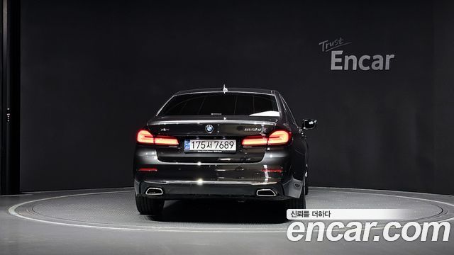 BMW 5-Series 523d xDrive Luxury