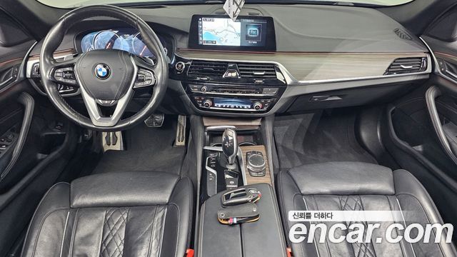 BMW 5-Series 530i xDrive M Sport Package Plus