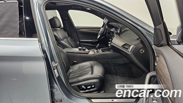 BMW 5-Series 530i xDrive M Sport Package Plus