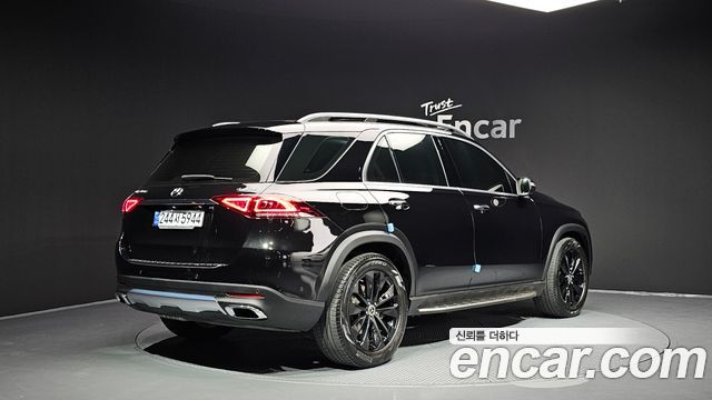 Mercedes-Benz GLE-Class GLE300d 4MATIC
